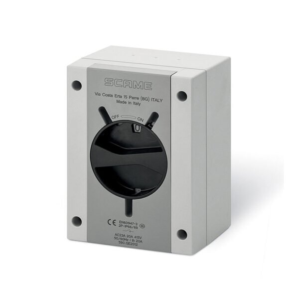 SCAME — مفتاح فصل مغلف AC22A، 40 أمبير، قطبان، IP66/IP69، 110×150×87 مم، Y1 IK09، رمادي/أسود، GW 650°م